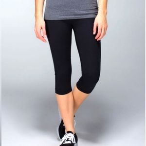 Lululemon Cut The Crop Faux Leather trim leggings